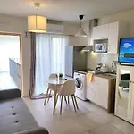 Old Town Apartment *